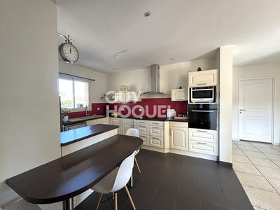 Maison - 192 m² - 7 pièces