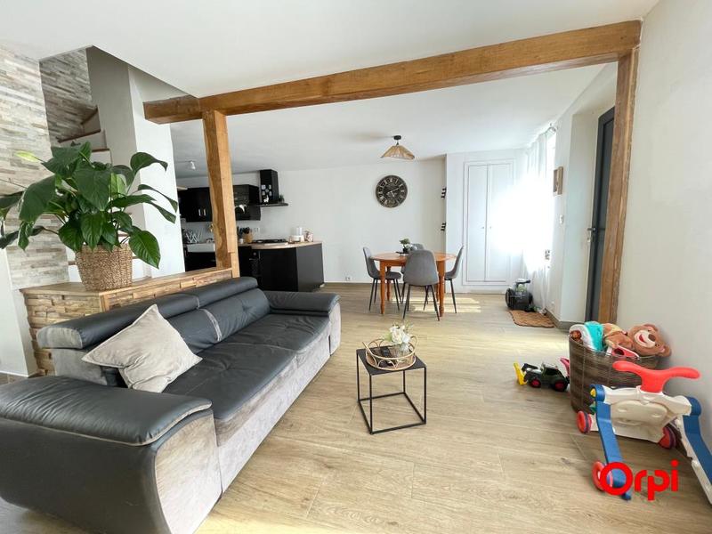 Maison - 85 m² - 4 pièces