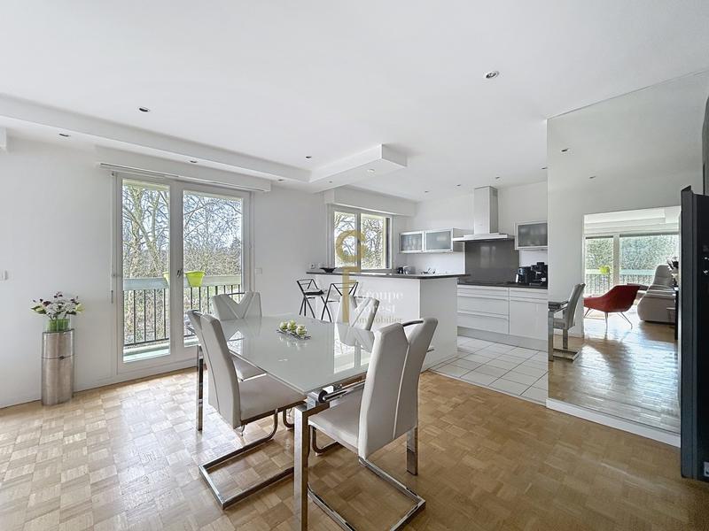 Appartement - 93 m² - 3 pièces