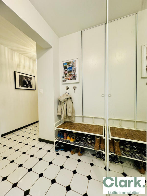 Appartement - 120 m² - 5 pièces