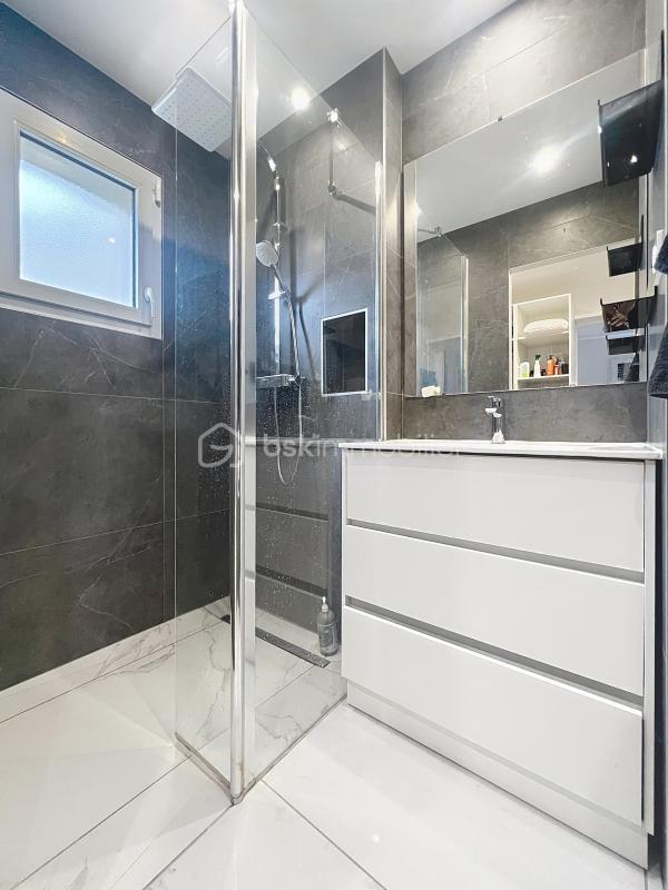 Maison - 159 m² - 6 pièces