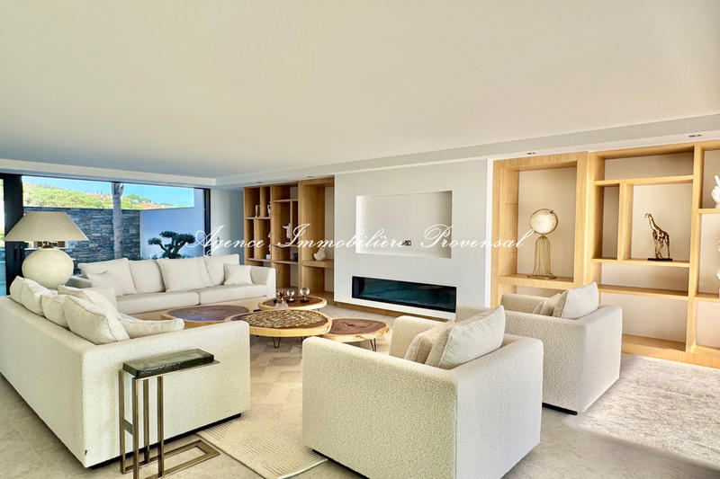 Villa - 370 m² - 6 pièces