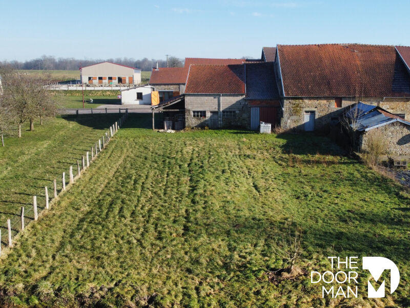 Services - 110 m² - 4 pièces