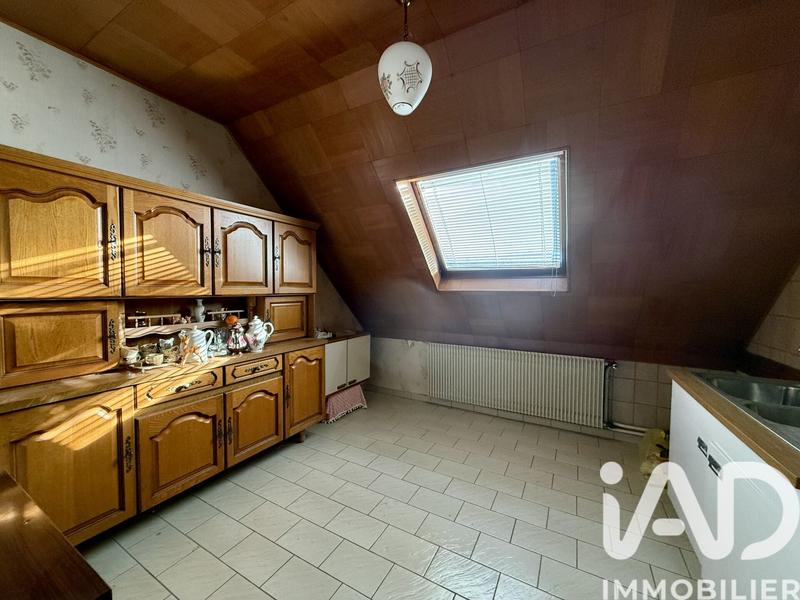 Maison - 210 m² - 8 pièces