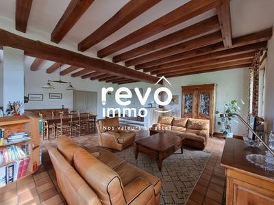 Maison - 213 m² - 7 pièces