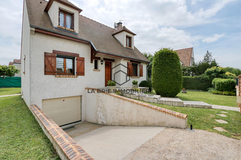 Maison - 103 m² - 5 pièces