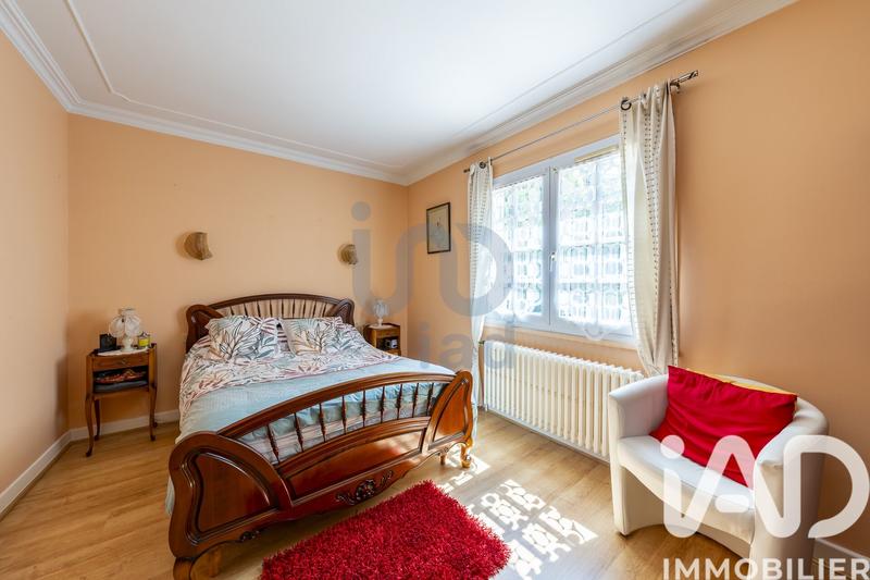 Maison - 195 m² - 8 pièces