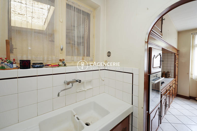 Maison traditionnelle - 104 m² - 4 pièces