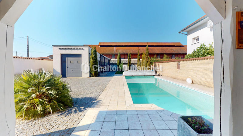 Maison - 167 m² - 6 pièces