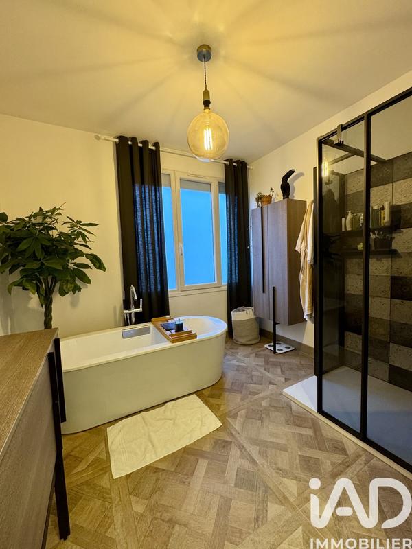 Maison - 130 m² - 5 pièces