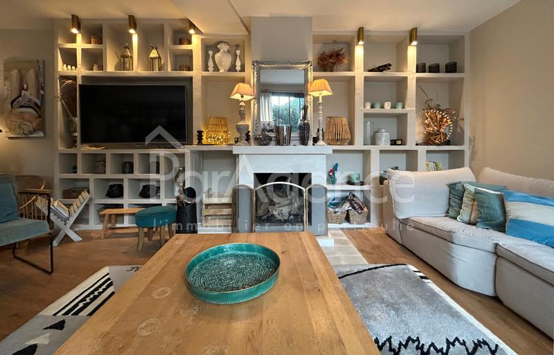 Maison - 177 m² - 7 pièces