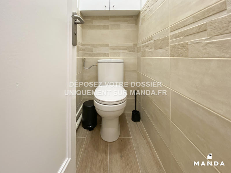 Chambre - 11 m² - 5 pièces