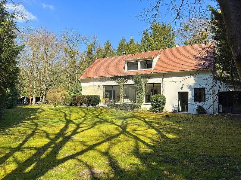 Maison - 175 m² - 8 pièces