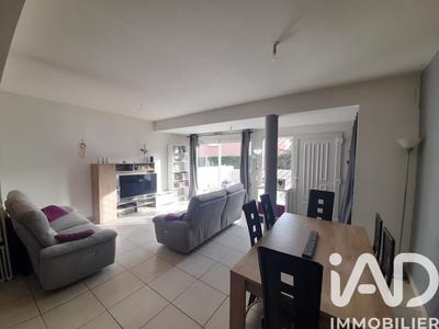 Maison - 92 m² - 4 pièces