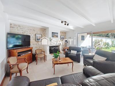 Maison - 217 m² - 7 pièces