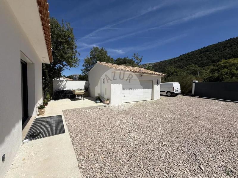 Maison - 150 m² - 5 pièces