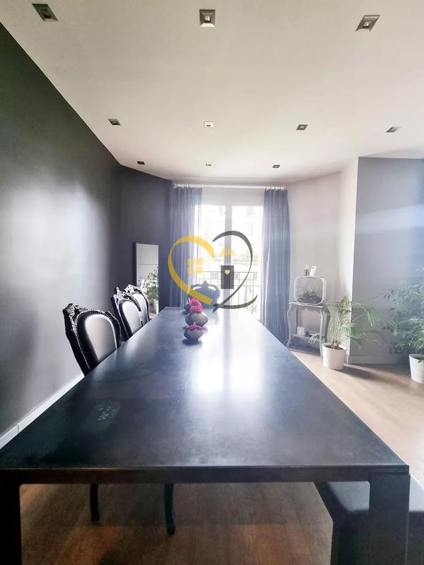 Appartement - 89 m² - 4 pièces