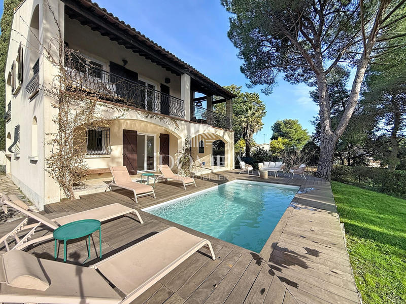 Maison - 155 m² - 5 pièces