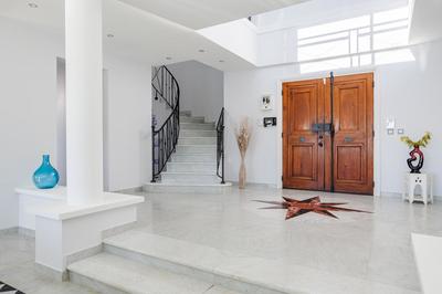 Maison - 230 m² - 5 pièces