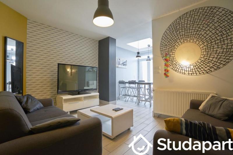 Chambre - 13 m² - 1 pièce