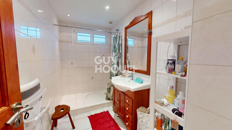 Maison - 104 m² - 5 pièces