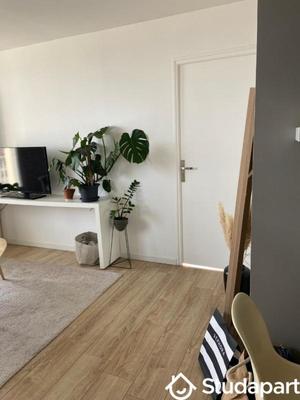 Chambre - 12 m² - 1 pièce