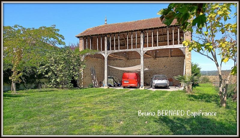 Maison - 250 m² - 8 pièces