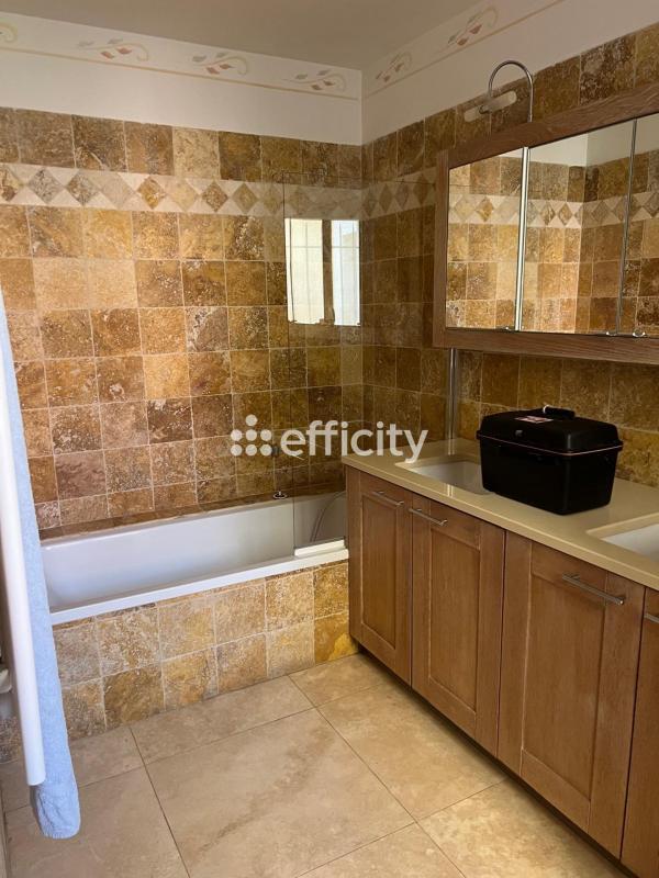 Maison - 106 m² - 4 pièces