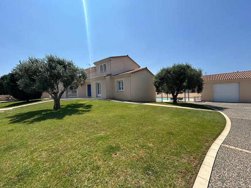 Maison - 293 m² - 7 pièces