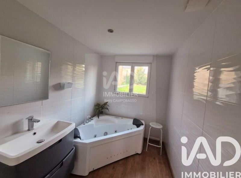 Maison - 87 m² - 5 pièces