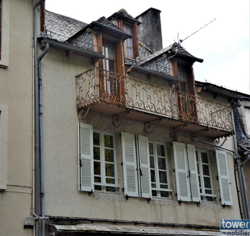 Appartement - 150 m² - 6 pièces