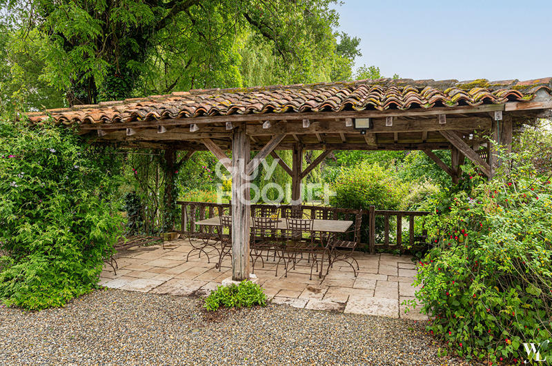 Maison - 171 m² - 6 pièces