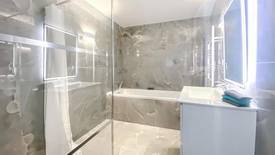 Loft - 157 m² - 5 pièces