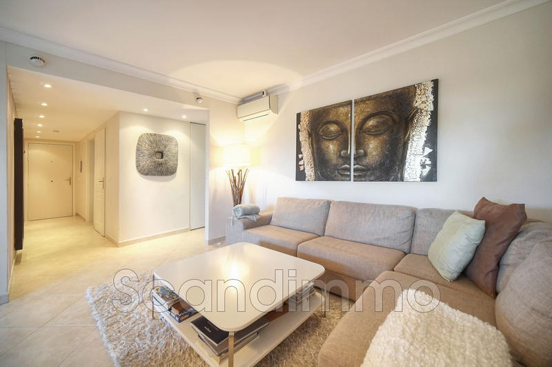 Appartement - 82 m² - 4 pièces