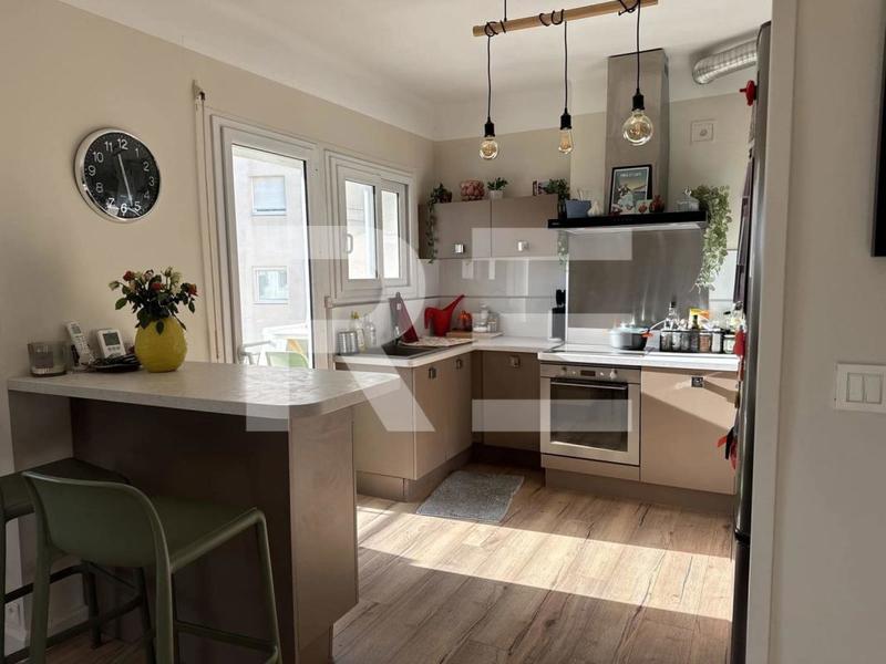 Appartement - 83 m² - 4 pièces