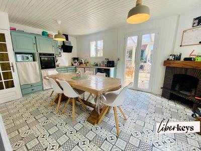 Maison - 105 m² - 5 pièces