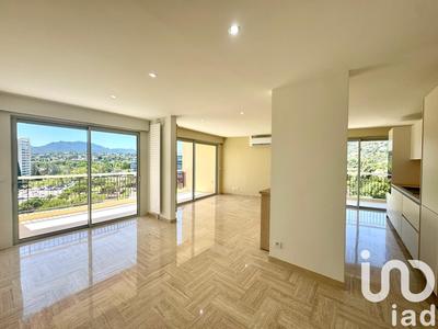 Appartement - 98 m² - 4 pièces