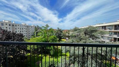 Appartement - 75 m² - 4 pièces