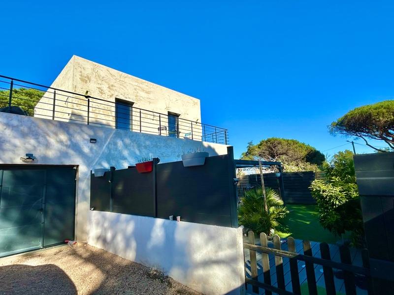 Maison - 107 m² - 5 pièces