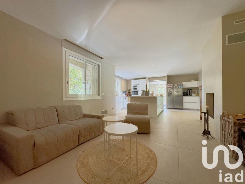 Maison - 250 m² - 8 pièces