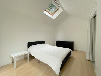 Maison - 210 m² - 6 pièces