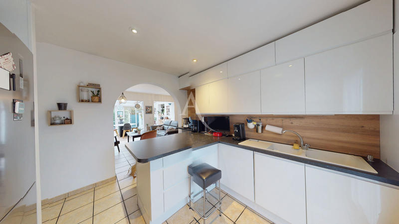 Maison - 143 m² - 7 pièces