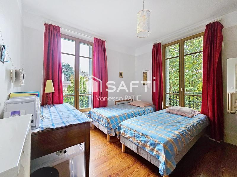 Villa - 212 m² - 11 pièces