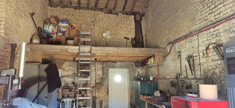 Maison ancienne - 203 m² - 7 pièces