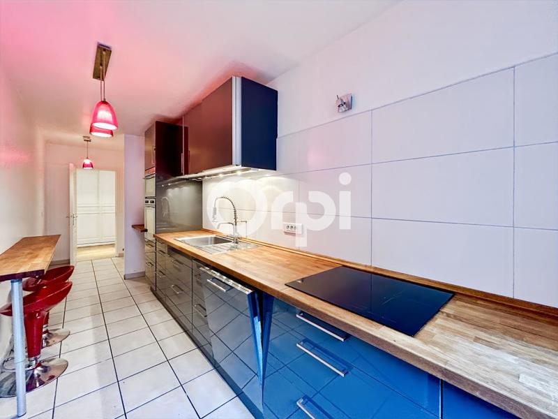 Appartement - 121 m² - 5 pièces