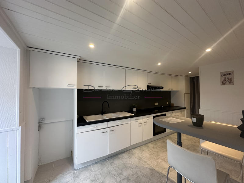 Maison - 80 m² - 5 pièces