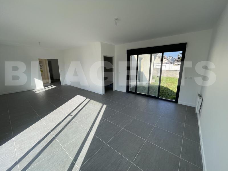 Maison contemporaine - 141 m² - 6 pièces