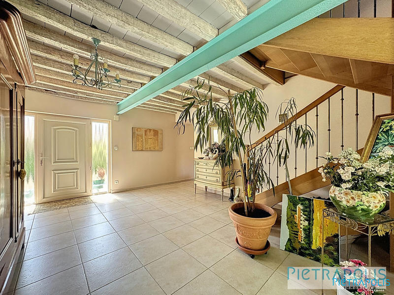 Maison - 320 m² - 7 pièces