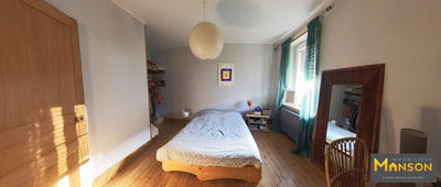 Maison - 217 m² - 8 pièces