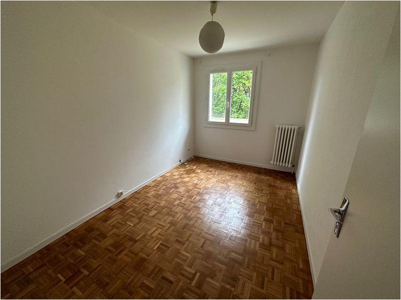 Appartement - 97 m² - 4 pièces
